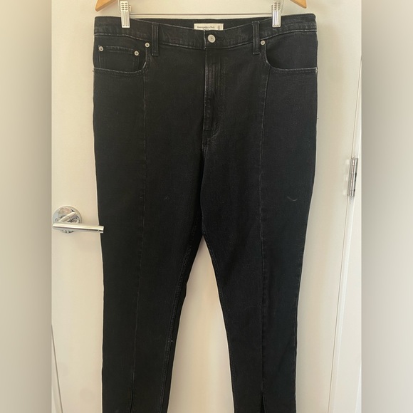 A&F Black Jeans with split hem - Picture 2 of 3